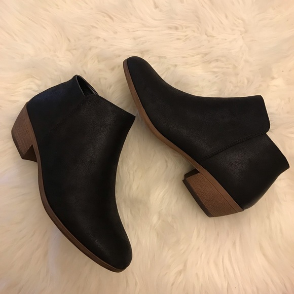 Shopbossyjocey Shoes - LAST 1 Ava Distressed Soft Low Almond Toe Bootie